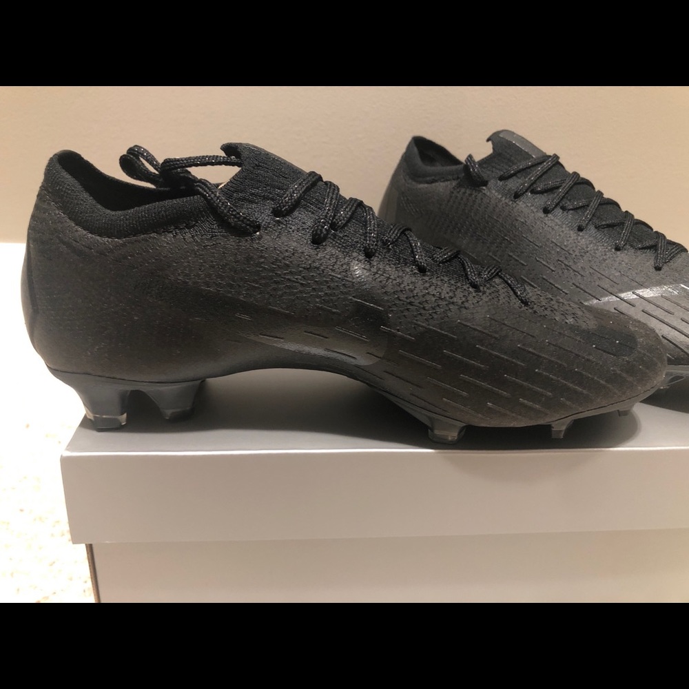Nike Vapor 12 Elite FG Soccer Cleat